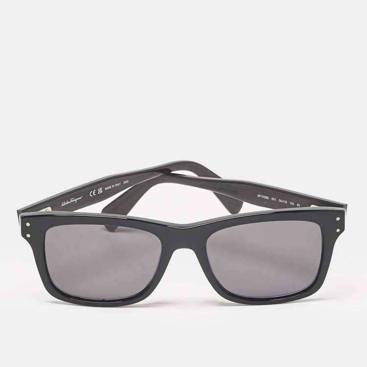 Pre Owned Salvatore Ferragamo Black SF1039S 001 Wayfarer Sunglasses