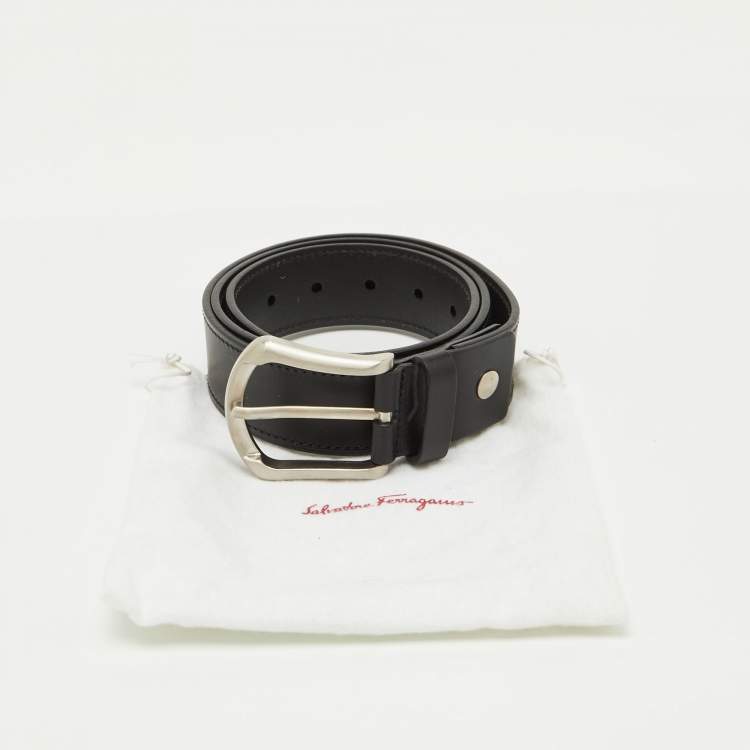 Pre Owned Salvatore Ferragamo Black Leather Buckle Belt 95CM