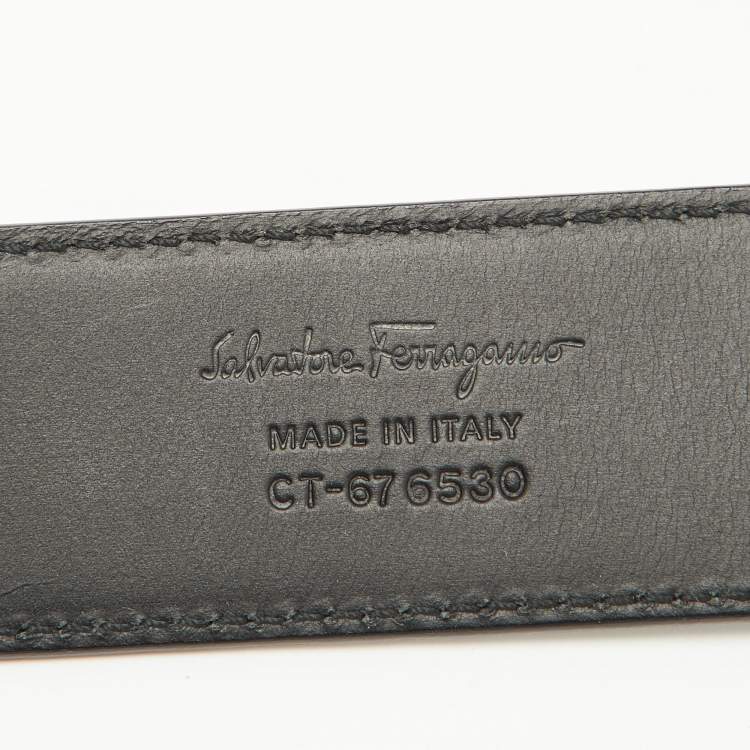Pre Owned Salvatore Ferragamo Black Leather Buckle Belt 95CM