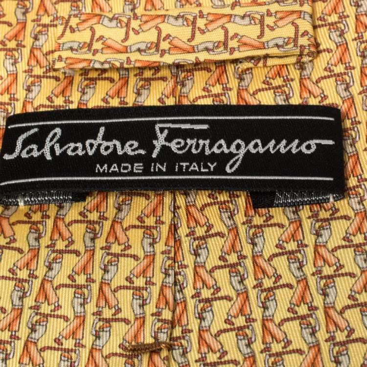 Pre Owned Salvatore Ferragamo Yellow Golfer Print Silk Tie