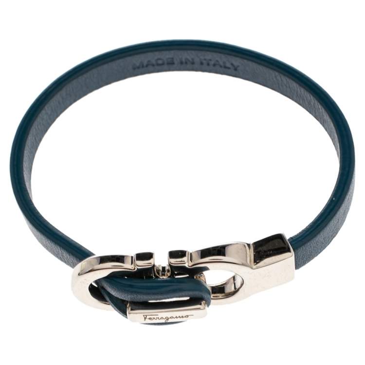 Pre Owned Salvatore Ferragamo Blue Leather Gancini Clasp Bracelet