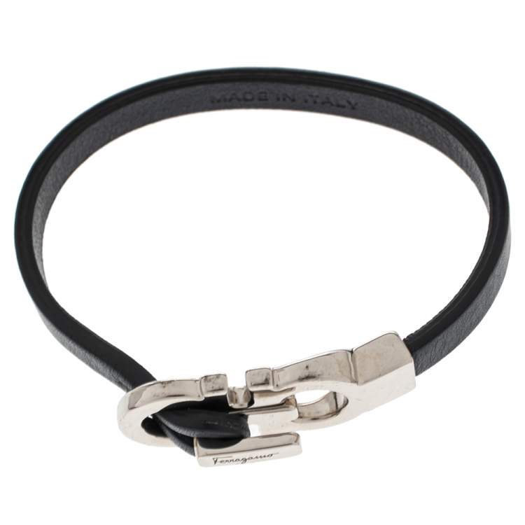 Pre Owned Salvatore Ferragamo Blue Leather Gancini Clasp Bracelet