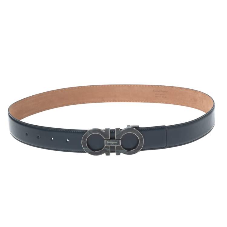 Pre Owned Salvatore Ferragamo Navy Blue Leather Gancio Belt 110CM