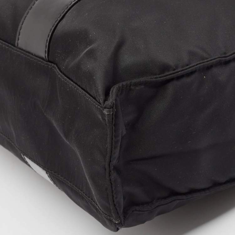 Pre Owned Salvatore Ferragamo Black Nylon ZIp Tote