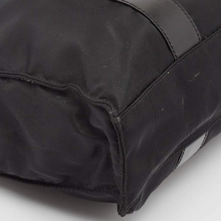 Pre Owned Salvatore Ferragamo Black Nylon ZIp Tote