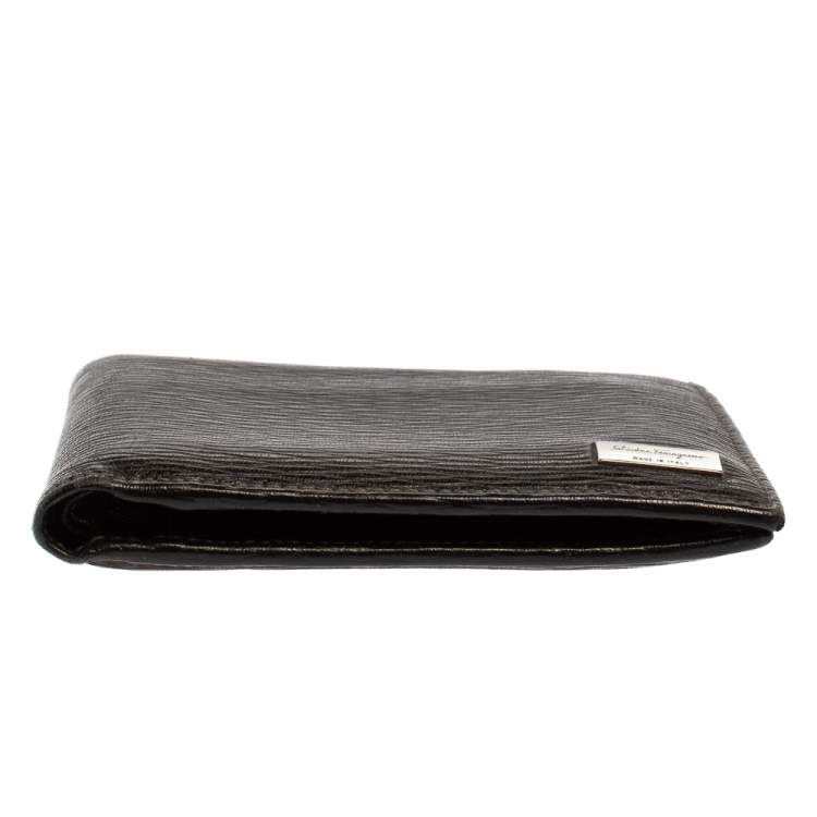 Pre Owned Salvatore Ferragamo Black Textured Leather Bifold Wallet