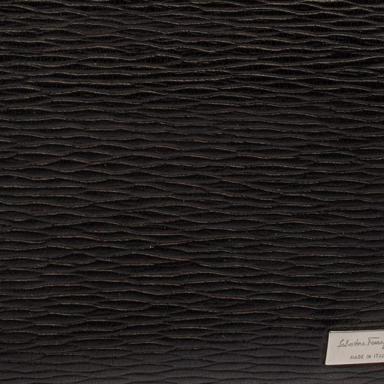 Pre Owned Salvatore Ferragamo Black Textured Leather Bifold Wallet