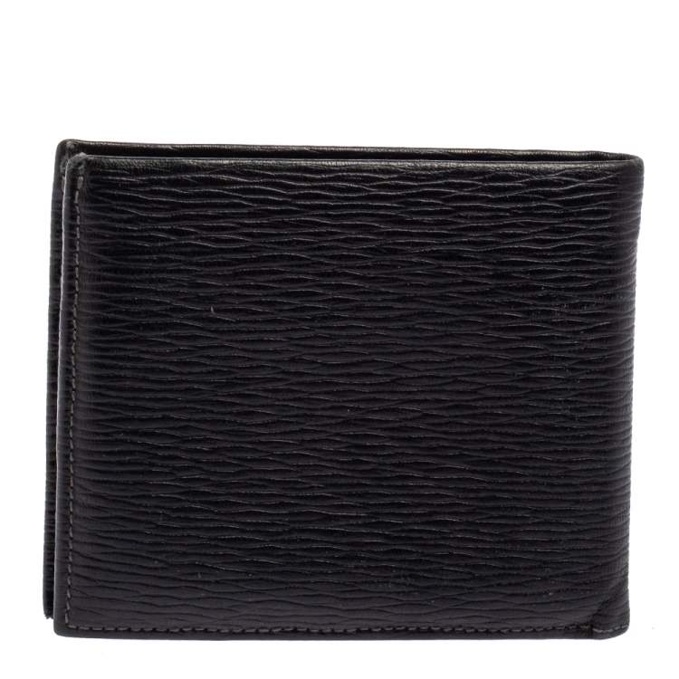 Pre Owned Salvatore Ferragamo Black Textured Leather Bifold Wallet