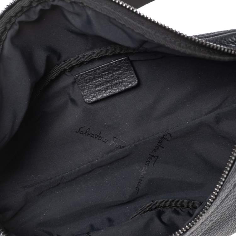 Pre Owned Salvatore Ferragamo Black Leather Gancini Waist Bag