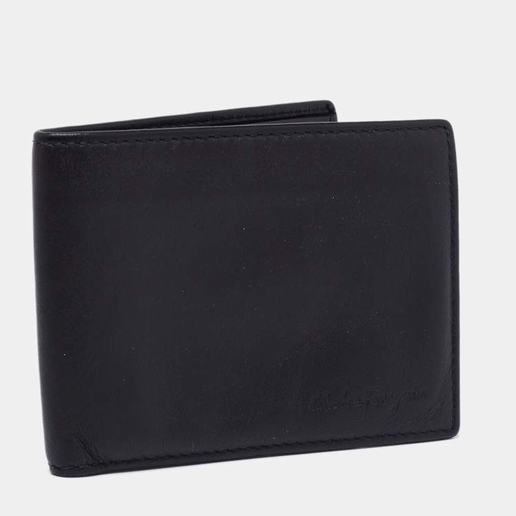 Pre Owned Salvatore Ferragamo Black Leather Bifold Compact Wallet
