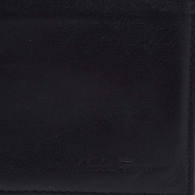 Pre Owned Salvatore Ferragamo Black Leather Bifold Compact Wallet