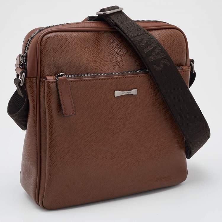 Pre Owned Salvatore Ferragamo Brown Leather Messenger Bag