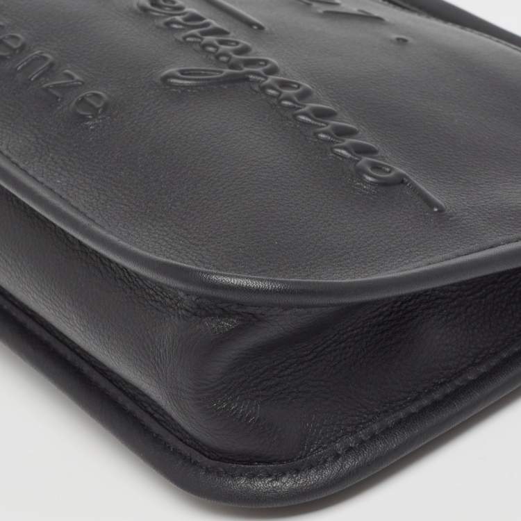 Pre Owned Salvatore Ferragamo Black Leather Zip Wristlet Pouch