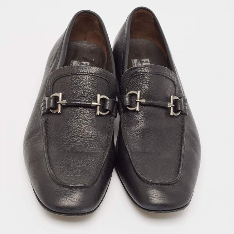 Pre Owned Salvatore Ferragamo Black Leather Gancini Slip On Loafers Size 41