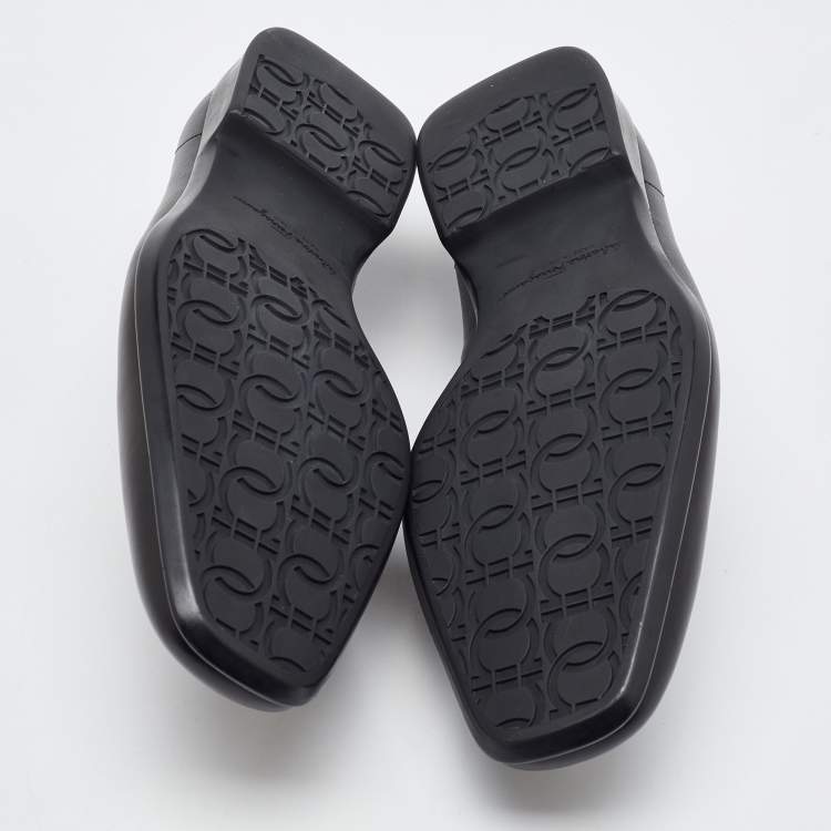 Pre Owned Salvatore Ferragamo Black Leather Gancini Slip On Loafers Size 41.5