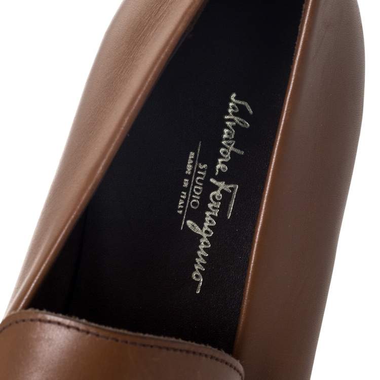 Pre Owned Salvatore Ferragamo Tan Leather Slip On Loafers Size 43
