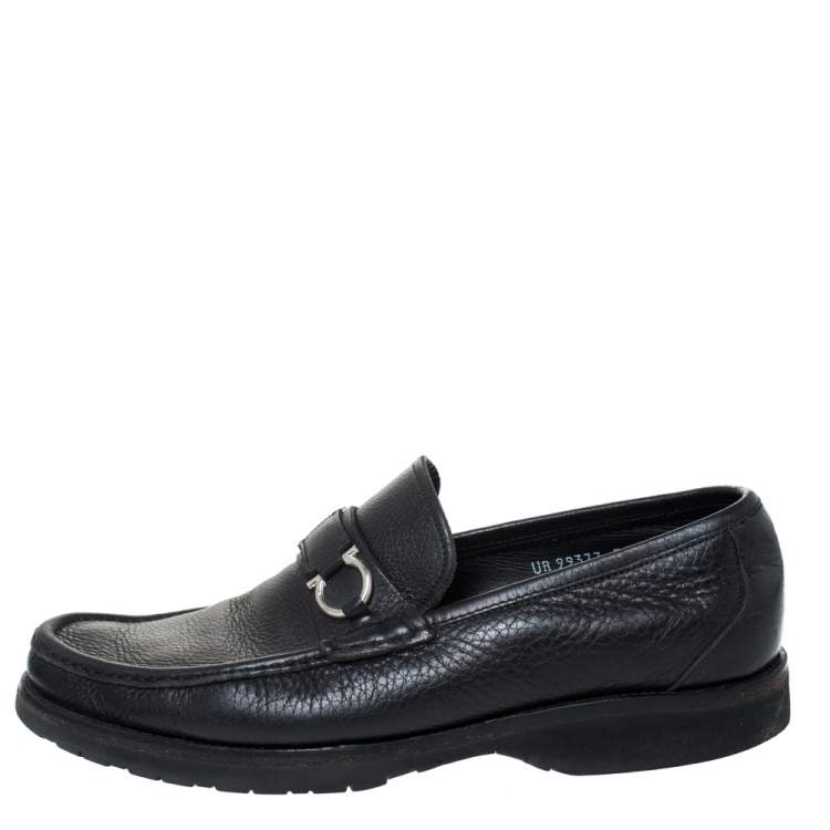 مملوكة مسبقًا Salvatore Ferragamo Black Leather Horsebit Slip On Loafers Size 43