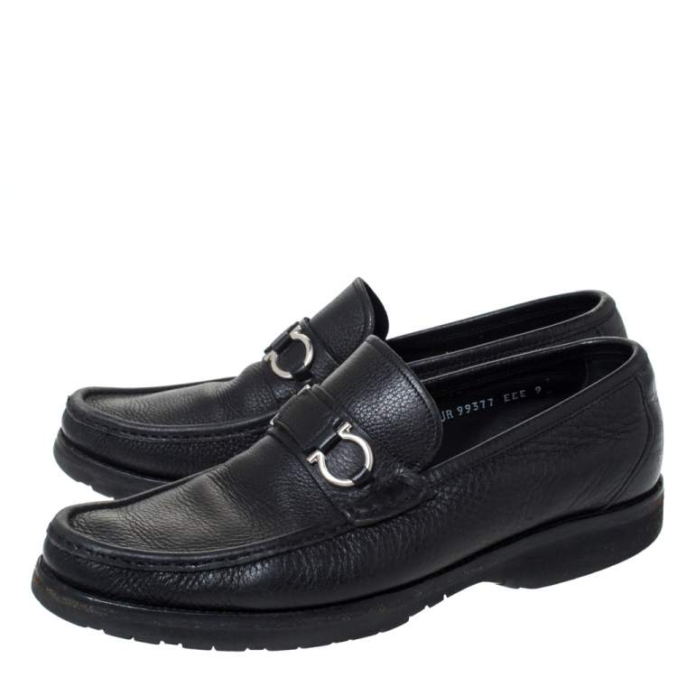 مملوكة مسبقًا Salvatore Ferragamo Black Leather Horsebit Slip On Loafers Size 43