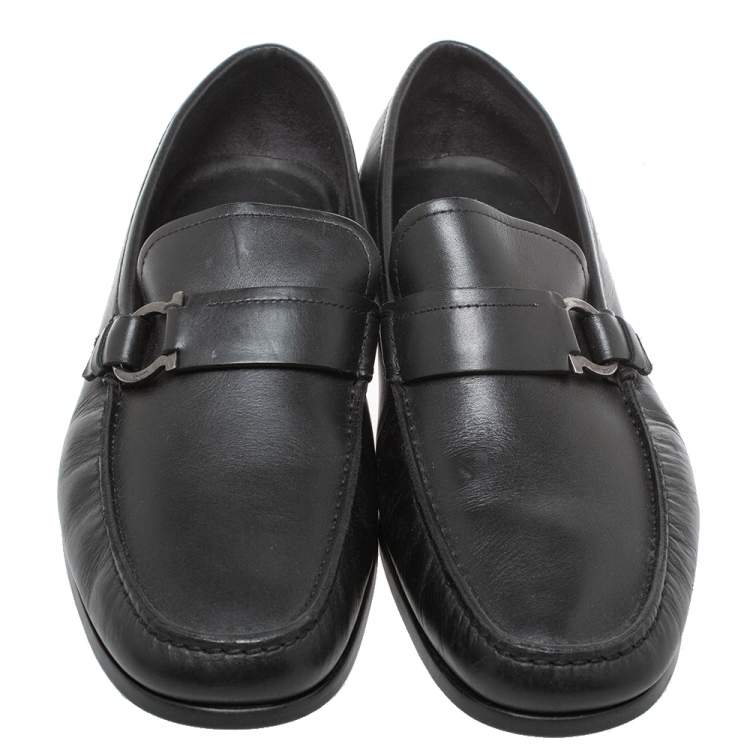Pre Owned Salvatore Ferragamo Black Leather 'Ponza' One Side Gancio Loafers Size 42.5