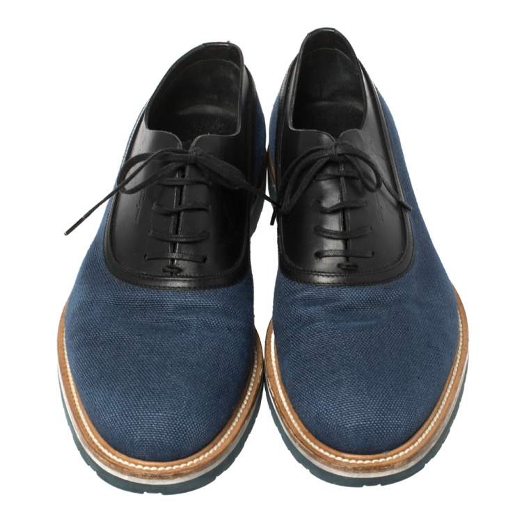 Pre Owned Salvatore Ferragamo Blue/Black Fabric and Leather Lace Up Oxfords Size 41