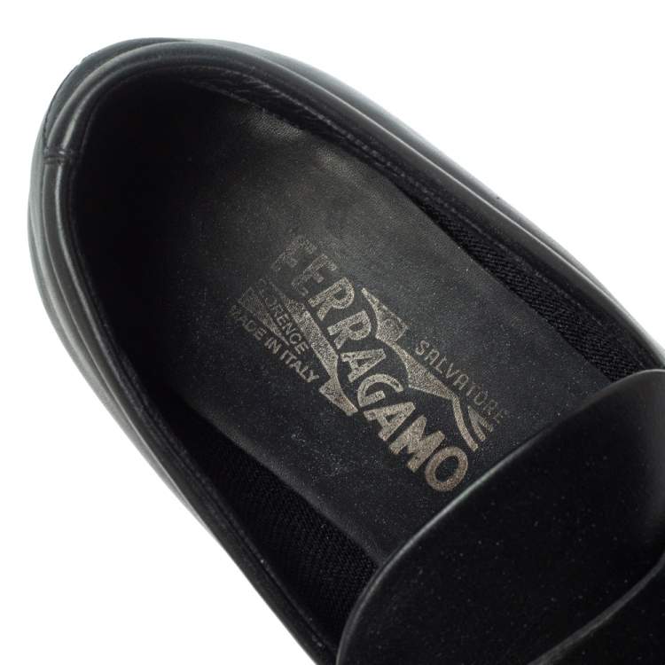 Pre Owned Salvatore Ferragamo Black Leather Gancio Slip On Loafer Size 43.5