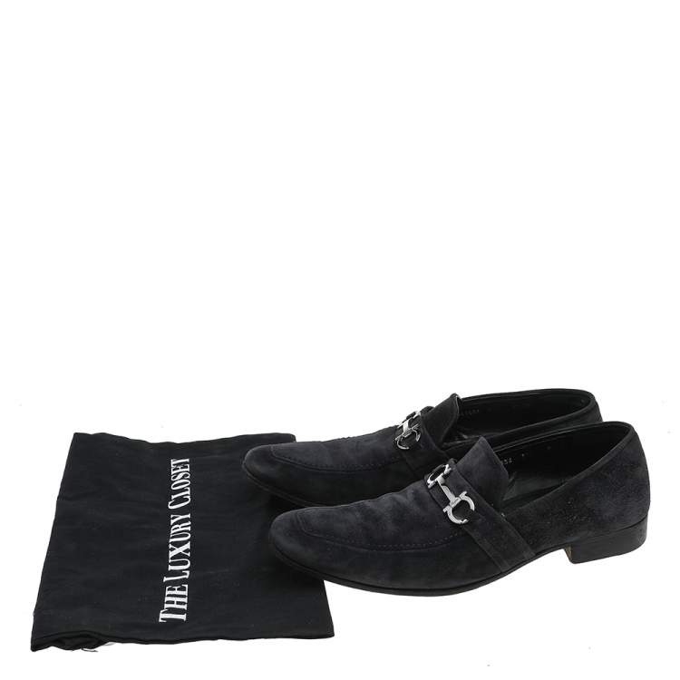مملوكة مسبقًا Salvatore Ferregamo Blue Suede Gancini Slip on Loafers Size 42.5