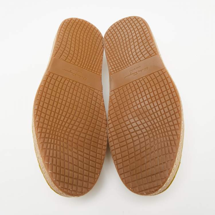 Pre Owned Salvatore Ferragamo Yellow Crocodile Leather Lampedusa Flat Espadrilles Size 42