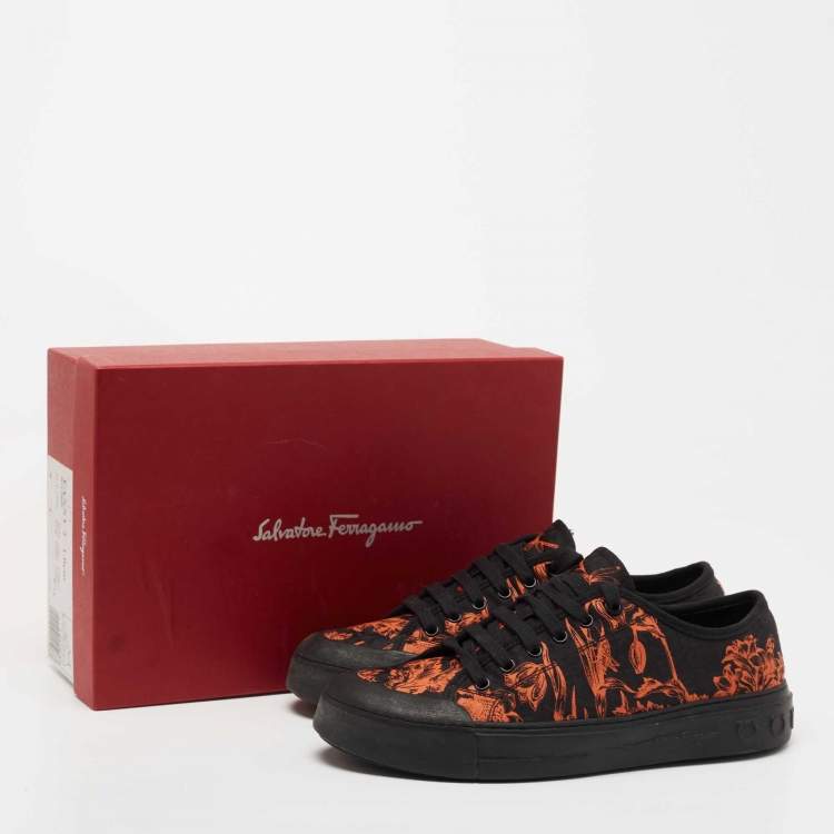 Pre Owned Salvatore Ferragamo Black/Red Brocade Fabric Rebel Printed Low Top Sneakers Size 42.5 
