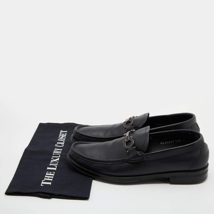 مملوكة مسبقًا Salvatore Ferragamo Black Leather Gancini Bit Loafers Size 41