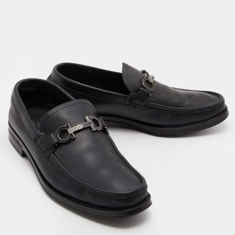 مملوكة مسبقًا Salvatore Ferragamo Black Leather Gancini Bit Loafers Size 41