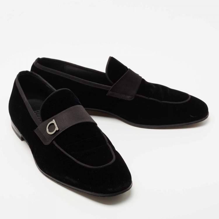 مملوكة مسبقًا Salvatore Ferragamo Black Velvet Andrea Loafers Size 43.5