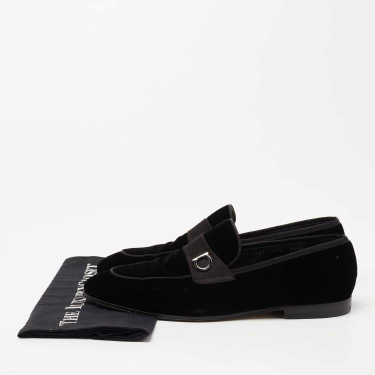 مملوكة مسبقًا Salvatore Ferragamo Black Velvet Andrea Loafers Size 43.5