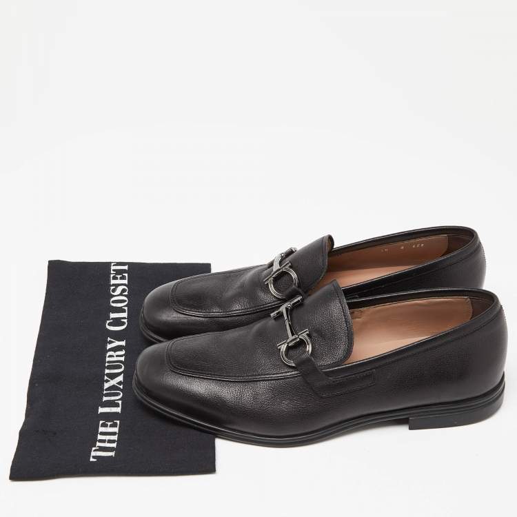 مملوكة مسبقًا Salvatore Ferragamo Black Leather Horsebit Slip On Loafers Size 42