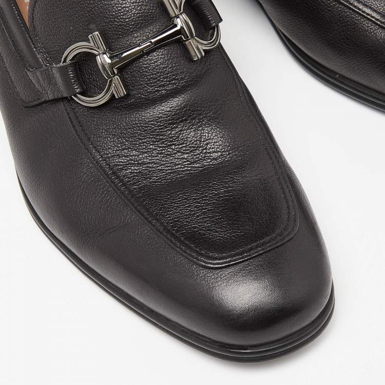 مملوكة مسبقًا Salvatore Ferragamo Black Leather Horsebit Slip On Loafers Size 42