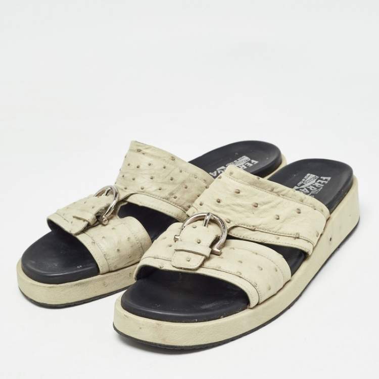 Pre Owned Salvatore Ferragamo Green Ostrich Leather Lufti Flat Slides Size 43