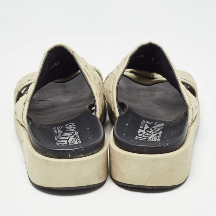 Pre Owned Salvatore Ferragamo Green Ostrich Leather Lufti Flat Slides Size 43