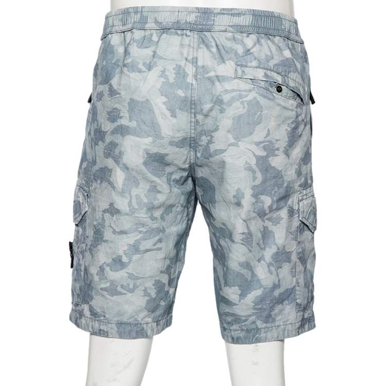 مملوكة مسبقًا Stone Island Blue Camouflage Printed Cotton Cargo Shorts M 