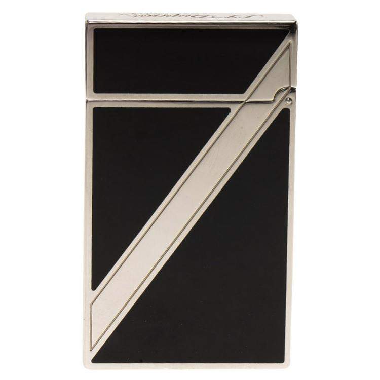 Pre Owned S.T. Dupont Black Lacquer Classic Lighter