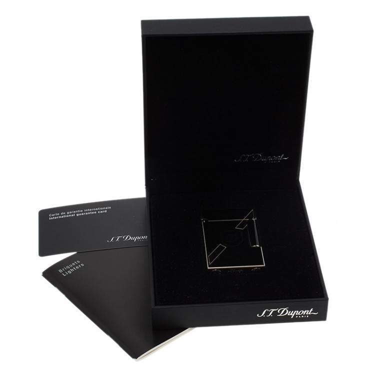 Pre Owned S.T. Dupont Black Lacquer Classic Lighter