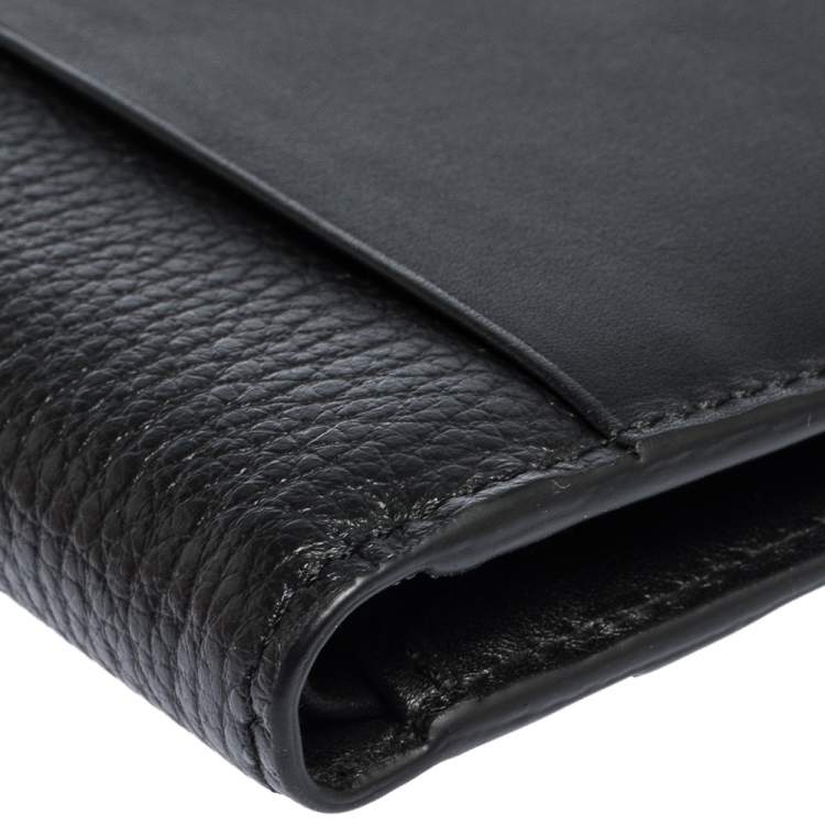 Pre Owned Tod's Black Leather Bifold Wallet