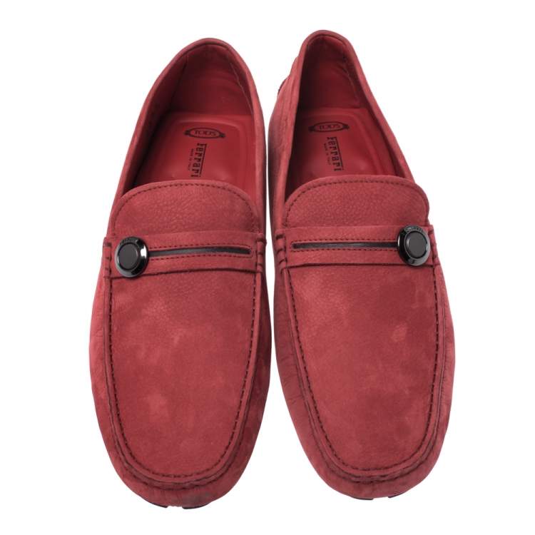 مملوكة مسبقًا Tod's for Ferrari Red Suede Loafers Size 44.5