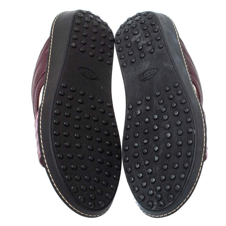 Pre Owned Tod's Two Tone Ostrich Embossed and Leather Sandals Size 39.5