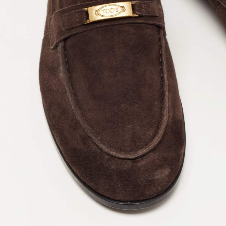 مملوكة مسبقًا Tod's Dark Brown Suede Logo Plaque Loafers Size 42.5 