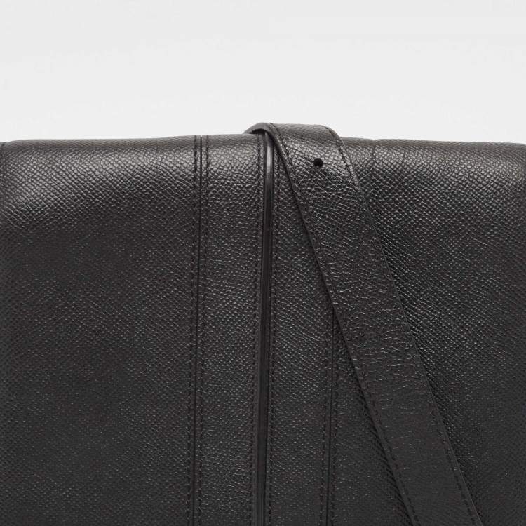 Pre Owned Tod's Black Leather Flap Messenger Bag