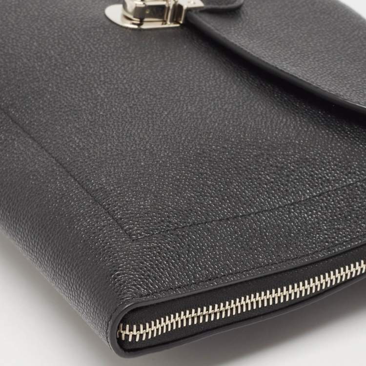 Pre Owned Tod's Black Leather Zip Pouch