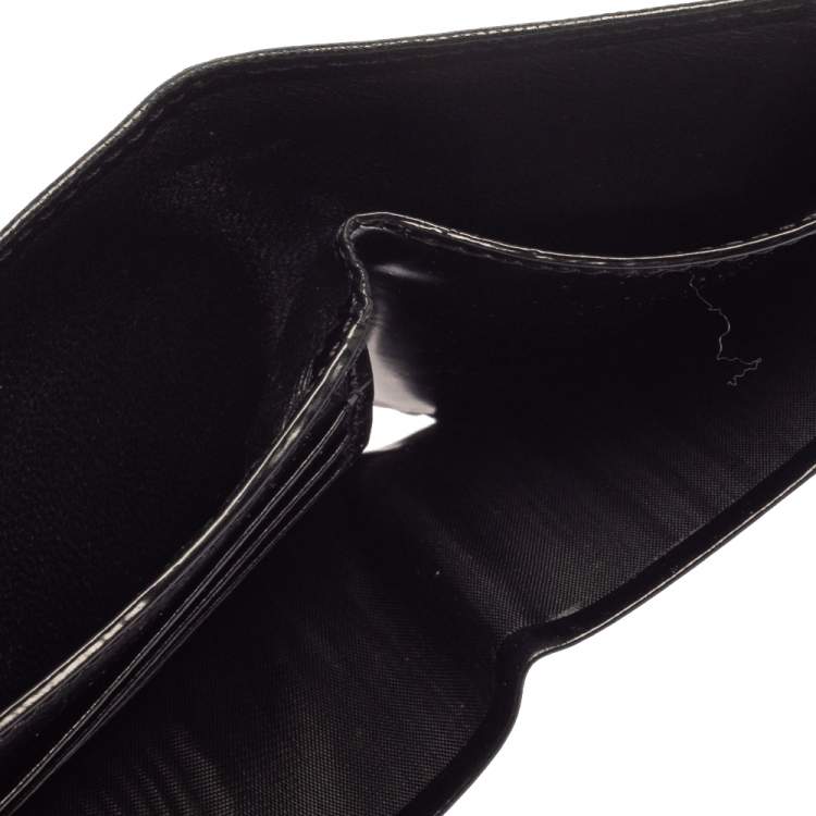 Pre Owned Tod's Black Textured Leather Bifold Wallet