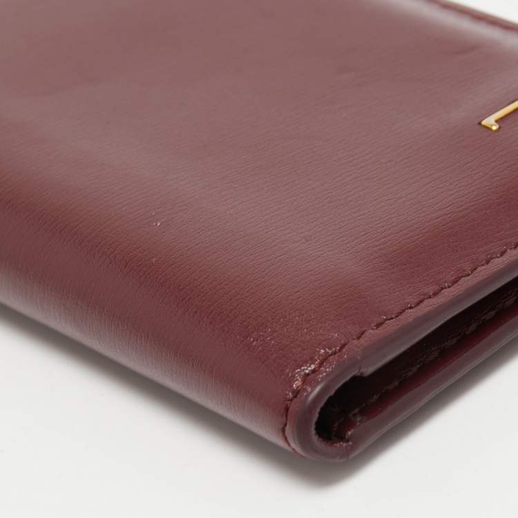 Pre Owned Tod's Burgundy Leather Business Card Holder