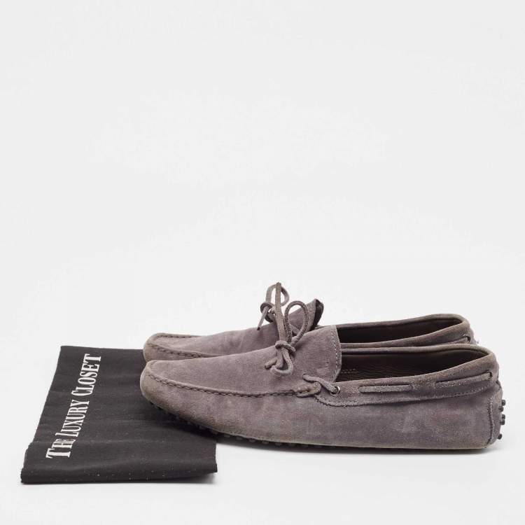 مملوكة مسبقًا Tod's Grey Suede Gommino Loafers Size 44
