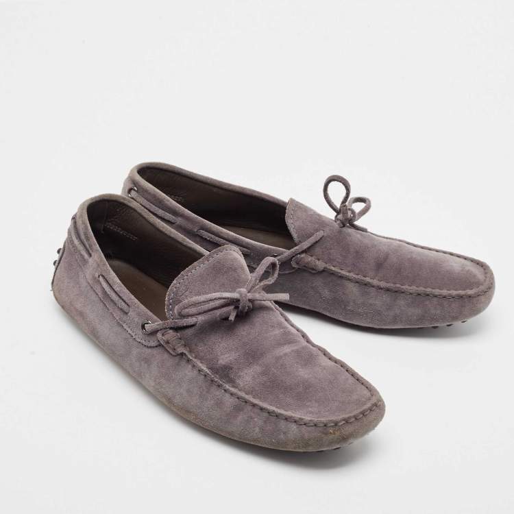 مملوكة مسبقًا Tod's Grey Suede Gommino Loafers Size 44