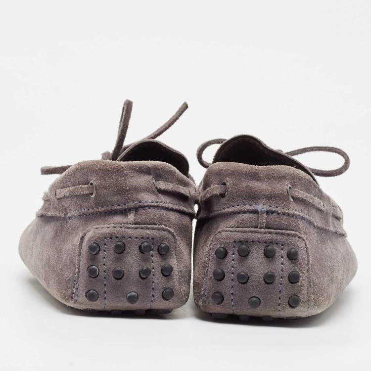 مملوكة مسبقًا Tod's Grey Suede Gommino Loafers Size 44